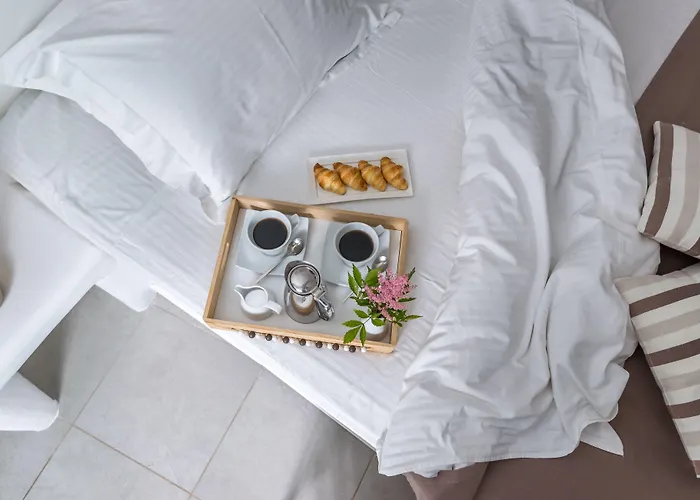 White Santorini Hotel