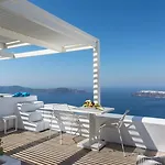 White Santorini Hotell 3*