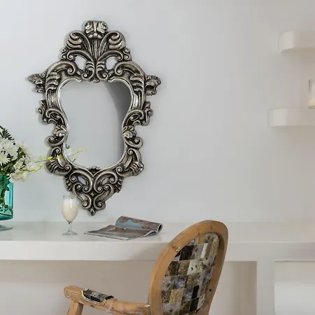 White Santorini ホテル イメロヴィグリ