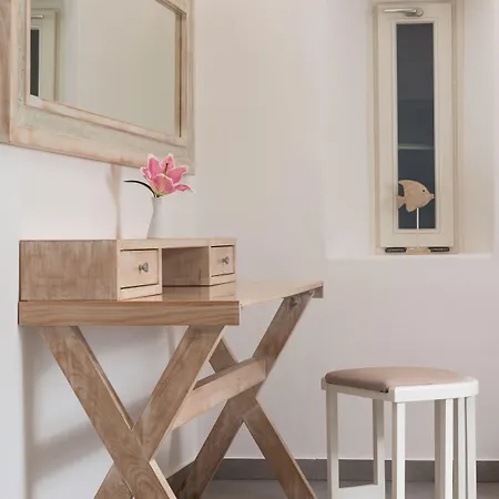 White Santorini イメロヴィグリ