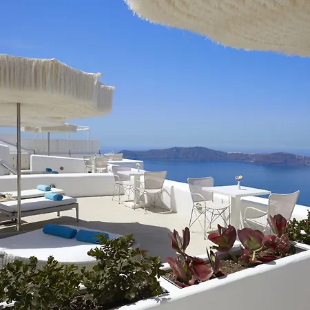 White Santorini 3*