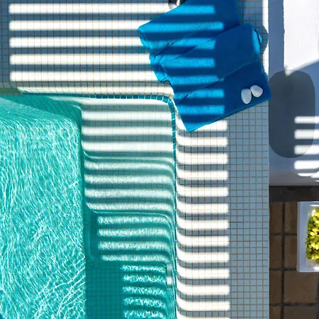 ホテル White Santorini 3*