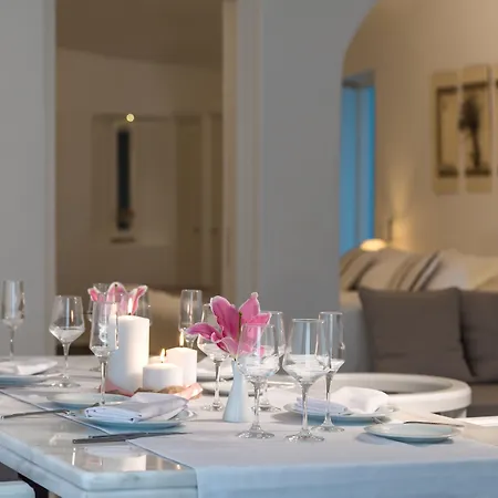 ホテル White Santorini イメロヴィグリ