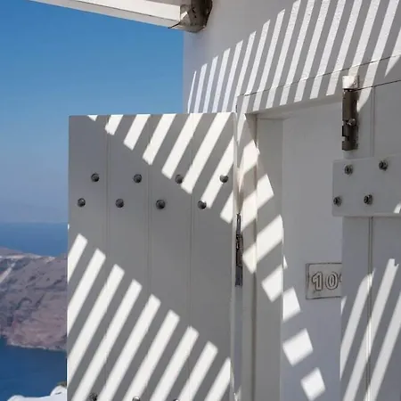 White Santorini ホテル イメロヴィグリ