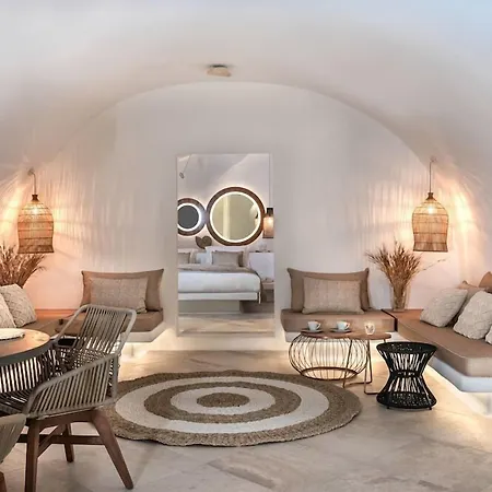 White Santorini ホテル イメロヴィグリ