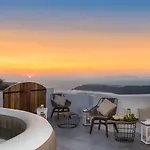 White Santorini 3*