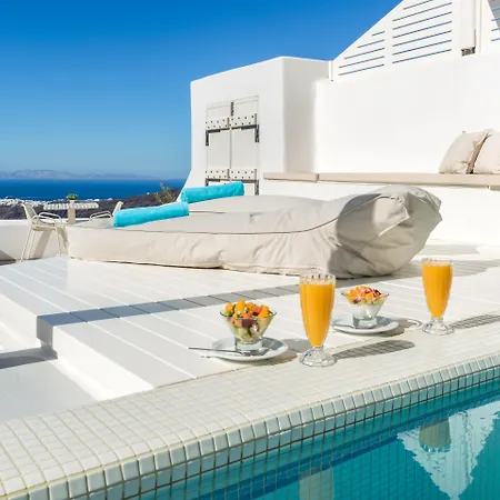 White Santorini 4*