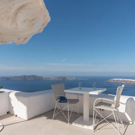 White Santorini Hotel 4*
